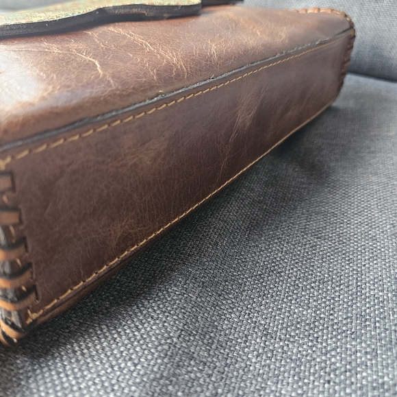 PATRICIA NASH Sorola Leather Crossbody with Coral Bouquet - Picture 7 of 13